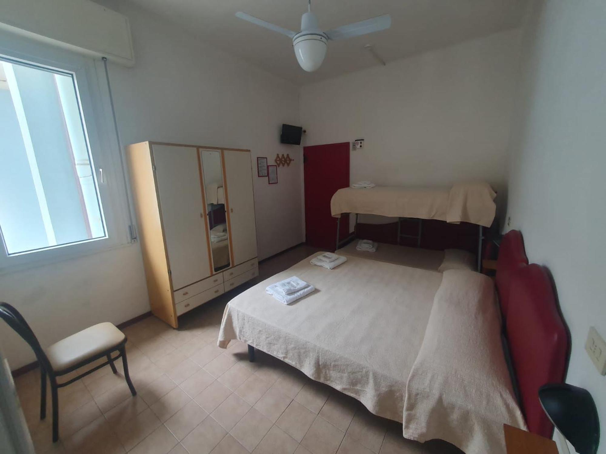 Hotel Ideale Young People Under 40 Rimini Dış mekan fotoğraf