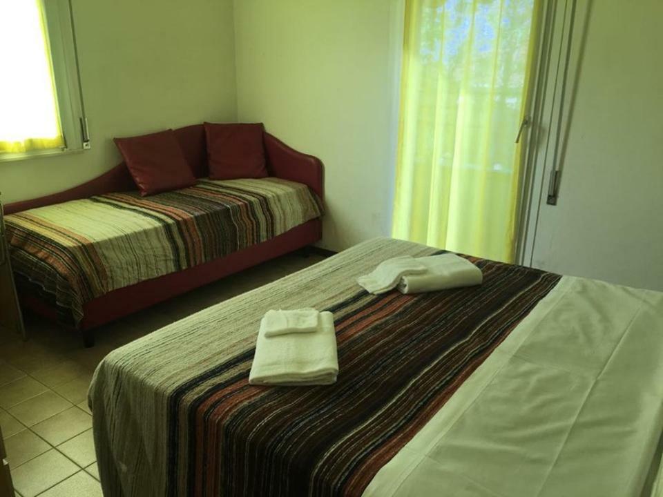 Hotel Ideale Young People Under 40 Rimini Dış mekan fotoğraf